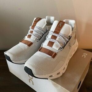 White Pearl Brown On Running Cloudnova